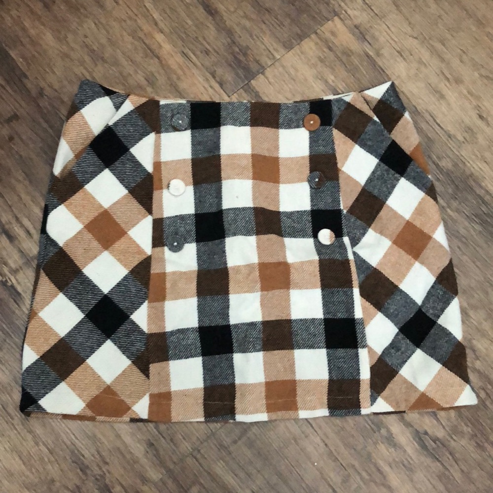 Plaid Skirt with pockets!